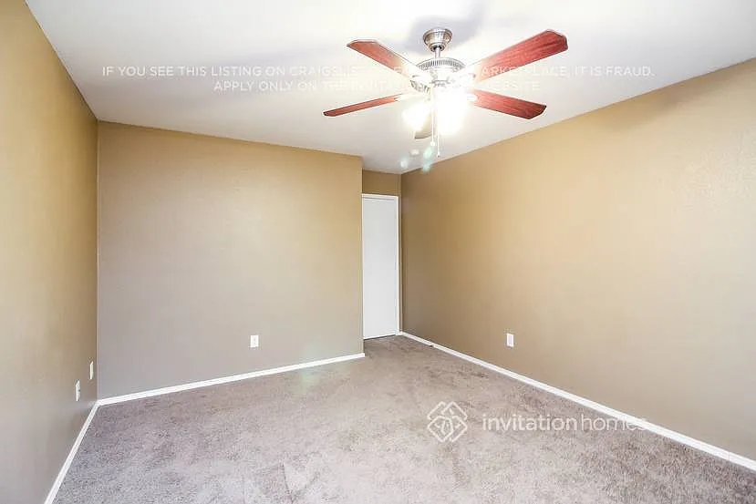 1009 Hannah St Burleson, TX 76028 — Photo 4