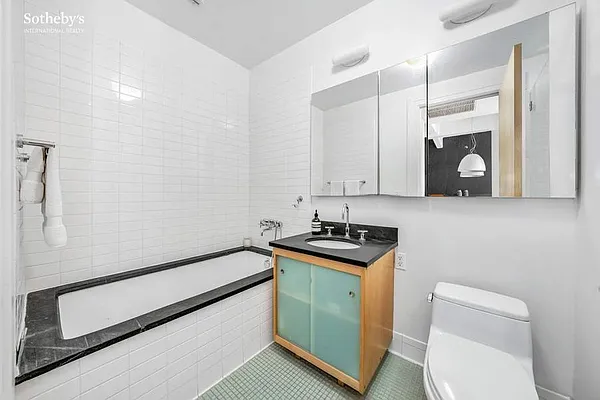 Rented by Sotheby's International Realty | media 29