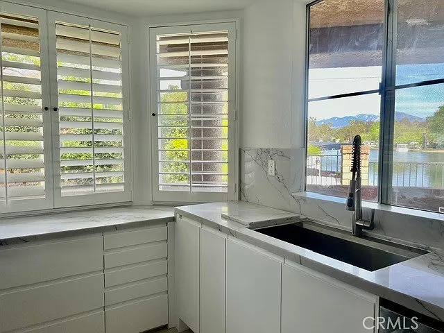 2 bed, 1288 sqft, $3,700 — Photo 4