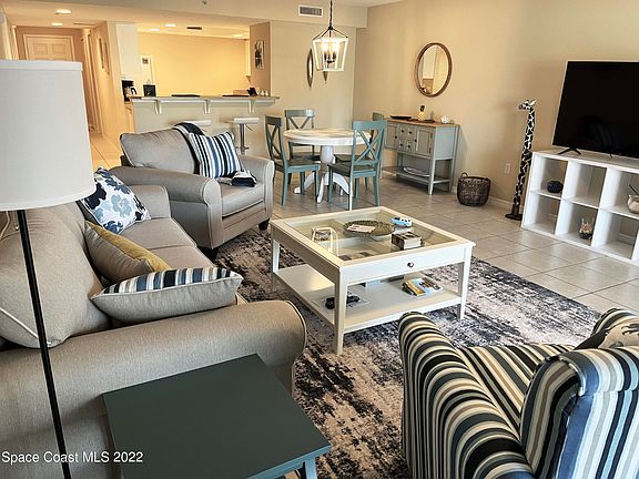5th image of 8871 Lake Dr APT 205