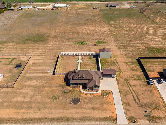 4th image of 161 Purcell Ln