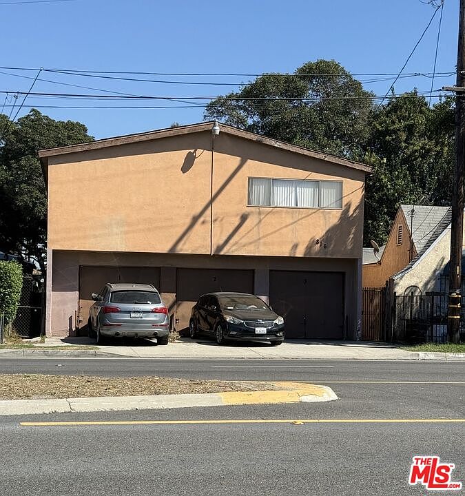 1st image of 816 N Santa Fe Ave