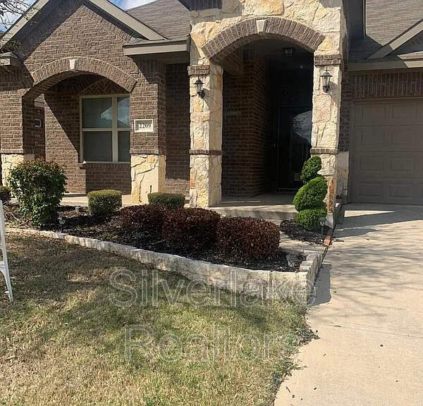 2209 Scott Creek Dr — Photo 1