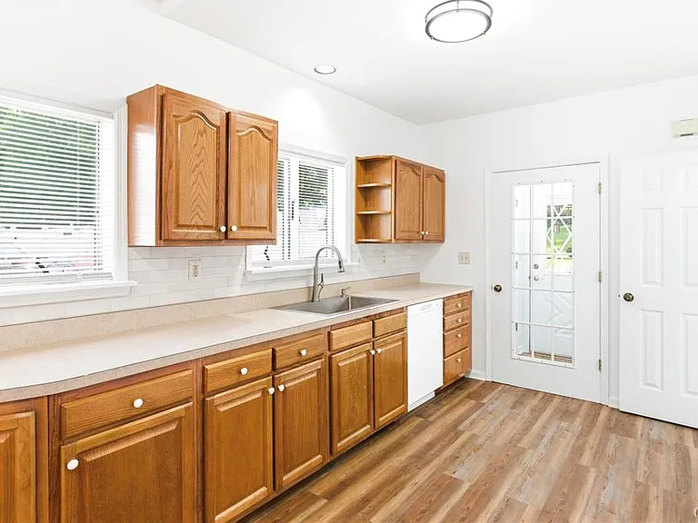 198 Myrtle Ave #1 — Photo 4