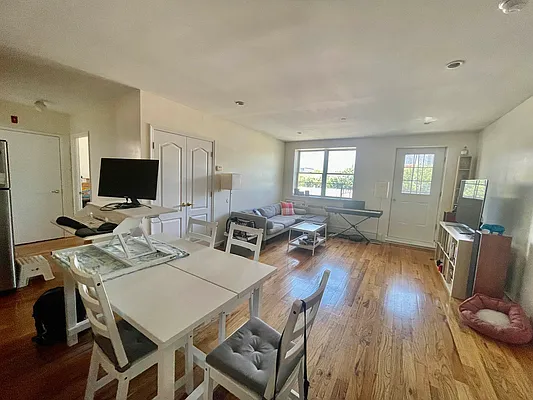 Rented by Highline Residential | media 3