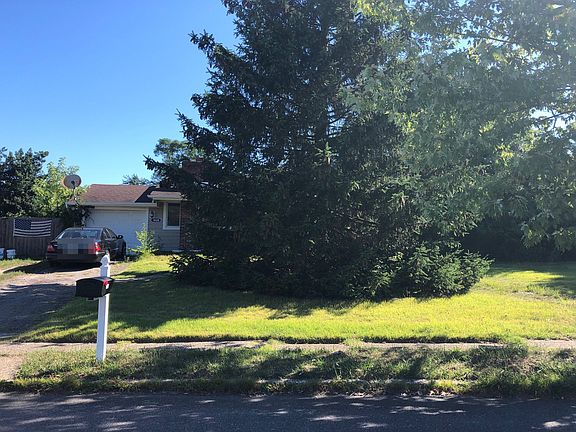 2nd image of 1028 Crystal Dr