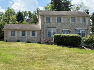 20 Ridgewood Dr, Mc Donald, PA 15057