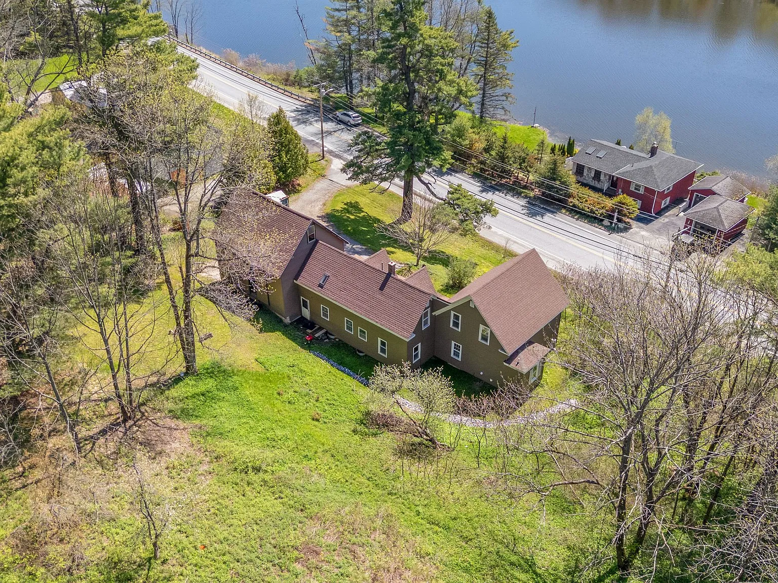 87 Cobbossee Avenue - 1 — Photo 4