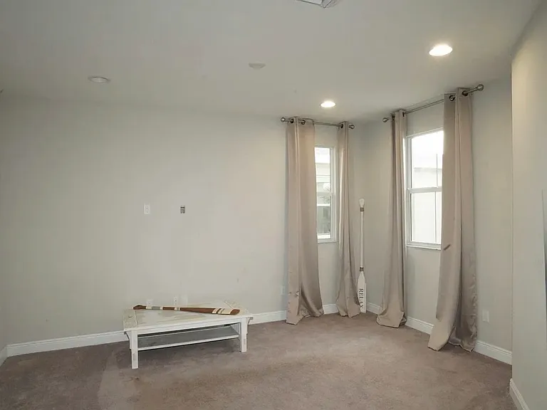 1271 NW Leonardo Cir — Photo 14