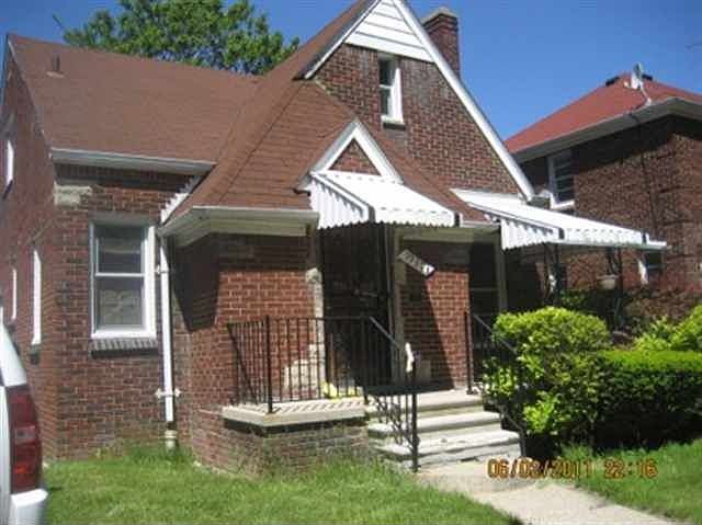 1st image of 19393 Spencer St