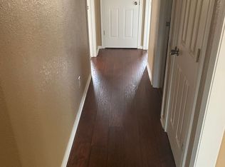 209 Camelia Ave, Hooks, TX 75561