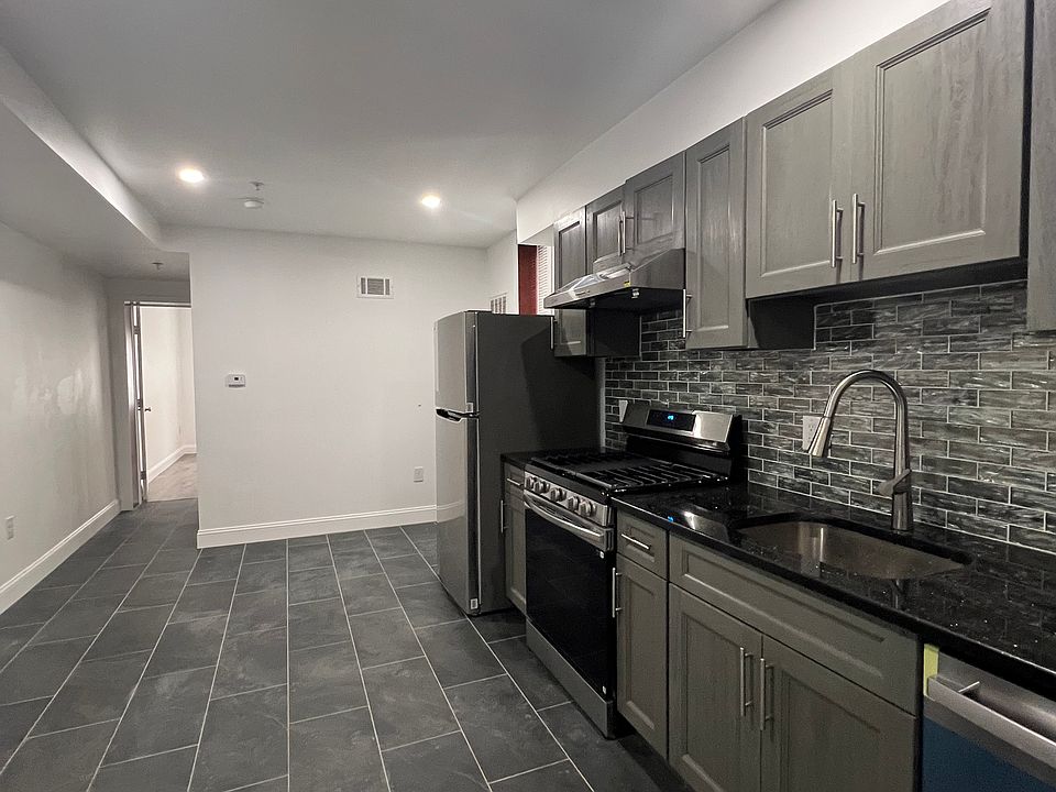 2nd image of 1508 Brown St #1R