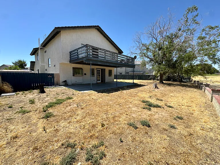 21235 Windsong St — Photo 32
