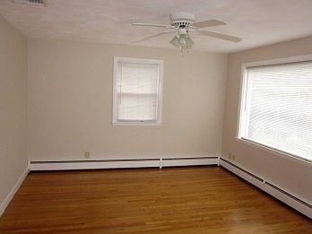 1st image of 122 Humbert St