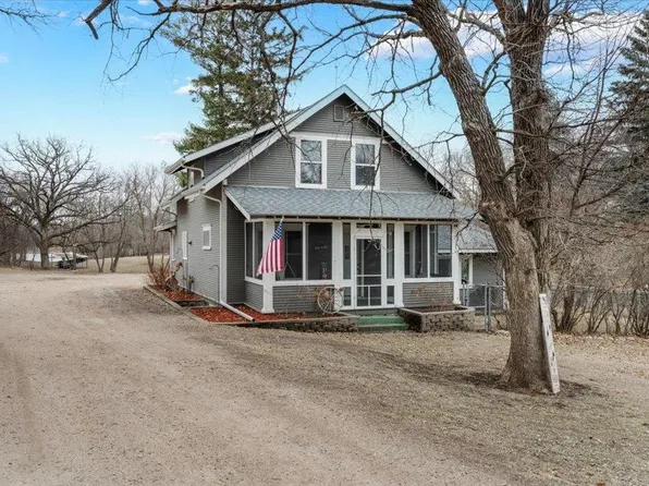 219 Main St N, New London, MN 56273