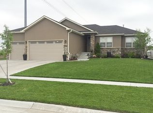 7631 Nashway Rd, Lincoln, NE 68516