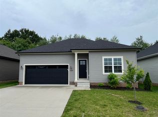 1059 County House Ln, Bowling Green, KY 42101