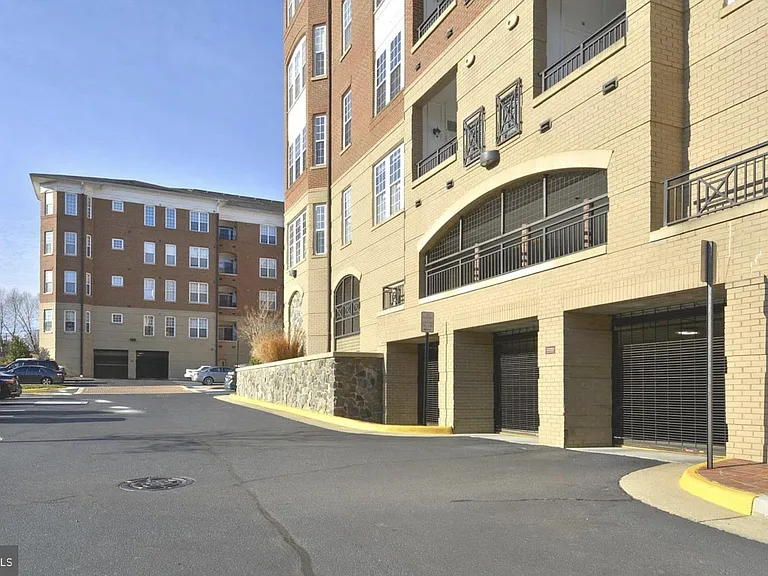 10328 Sager Ave #407 — Photo 28