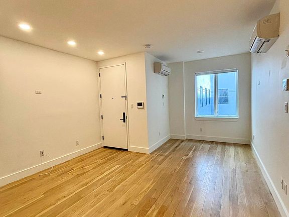 5th image of 200 Linden Blvd APT 8E