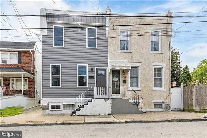 436 Grove St photo 1