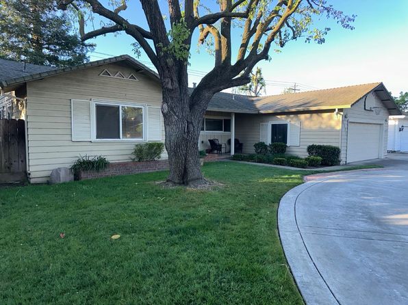 2228 W Benjamin Holt Dr