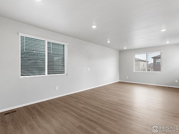 5th image of 612 98th Ave