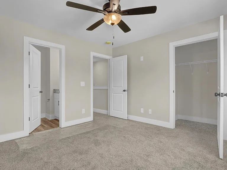 479 Blue Bluff Ln — Photo 6