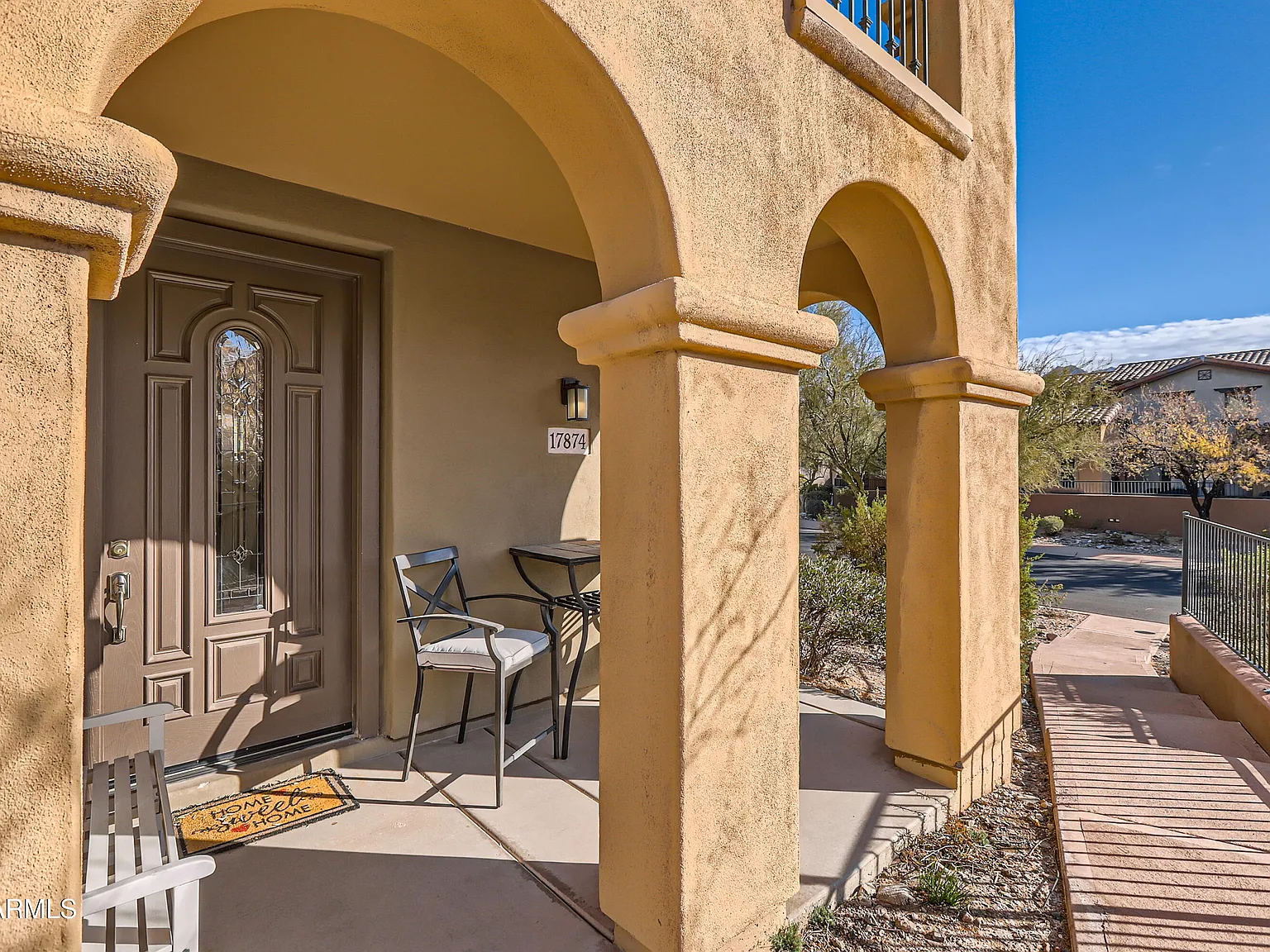 2 bed, 2.0 bath, 1912 sqft, $4,000 — Photo 3