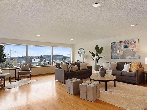 4th image of 10604 Woodley Ave S