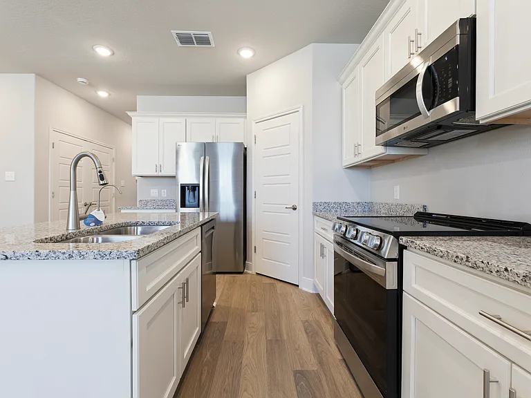 7126 Magnolia Vlg #101 — Photo 5