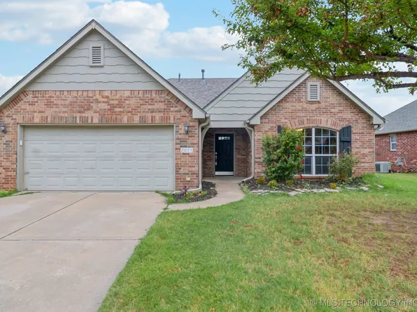 2011 W G St, Jenks, OK 74037