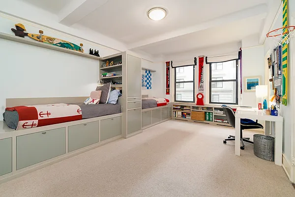 Sold by Compass | media 7