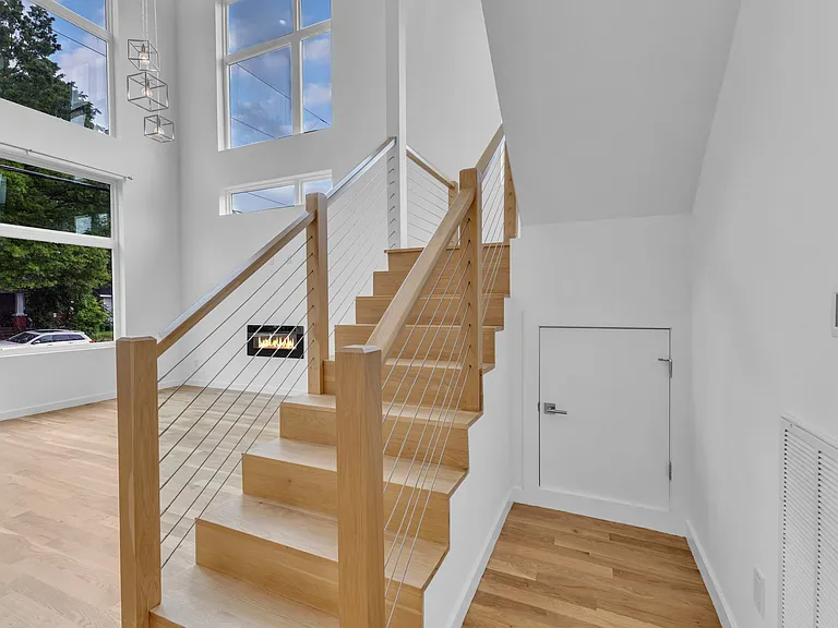 304 S Tarboro St — Photo 27