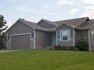 705 Hidden Meadows Ct, Paola, KS 66071