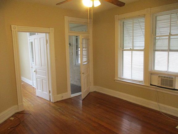 3rd image of 1229 Parkway Ave
