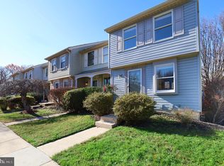 8555 Golden Ridge Ct, Lorton, VA 22079