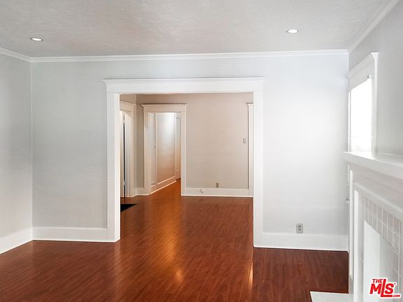 3rd image of 7210 Hawthorn Ave