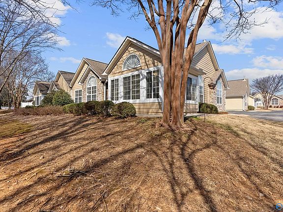 2nd image of 1284 Cathedral Cir Unit 1284