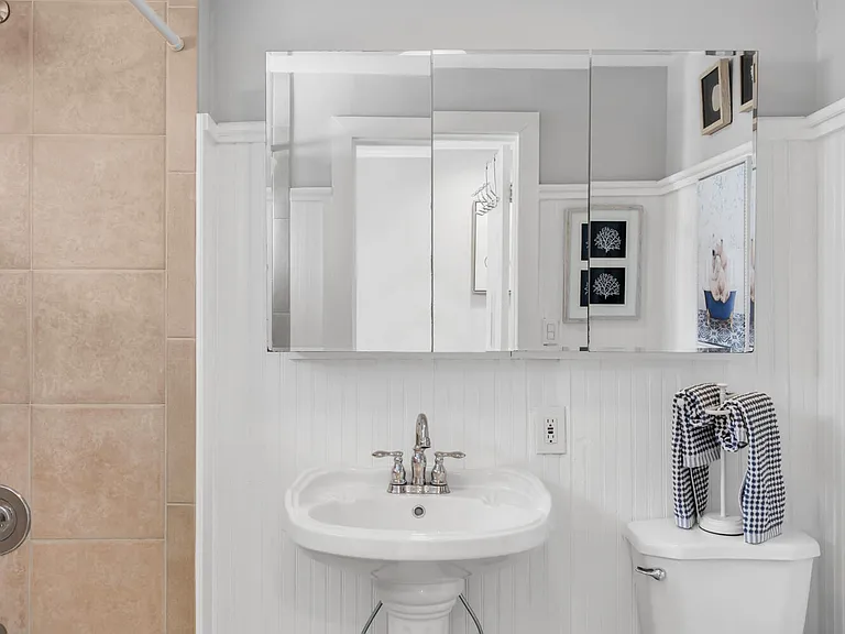 512 Main Ave #4 — Photo 7