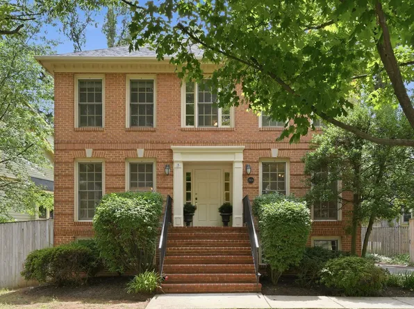 2904 4th St N, Arlington, VA 22201