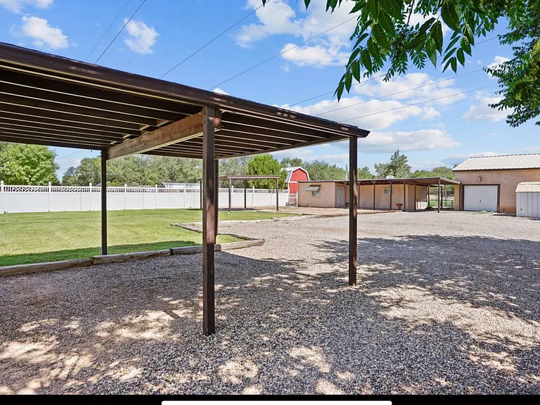 707 Calle Del Pajarito NW — Photo 3