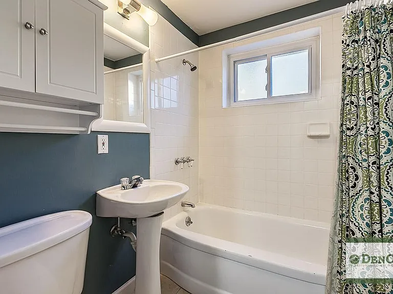4945 S Pearl St — Photo 14
