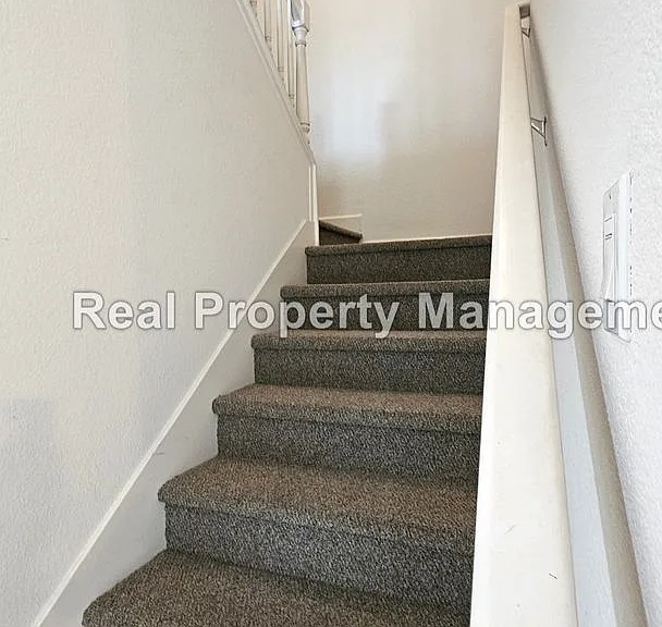 105 Cezanne Ln — Photo 10
