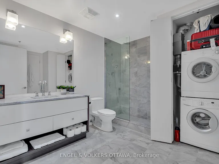 300 Lisgar St #701 — Photo 24