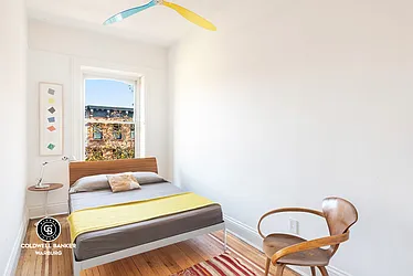 Rented by Coldwell Banker Warburg