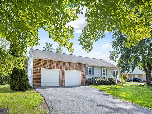 2nd image of 7014 Sharon Rd