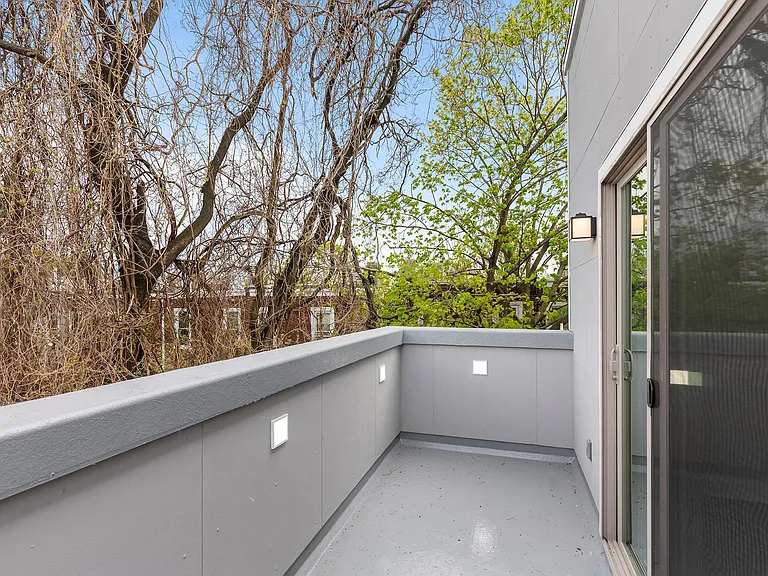 130 W Ashmead St — Photo 19