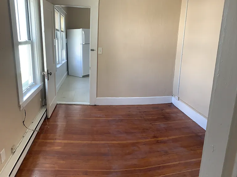 3 Negus St #1L — Photo 7