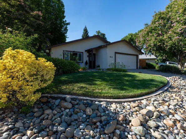 8025 Larwin Dr, Citrus Heights, CA 95610