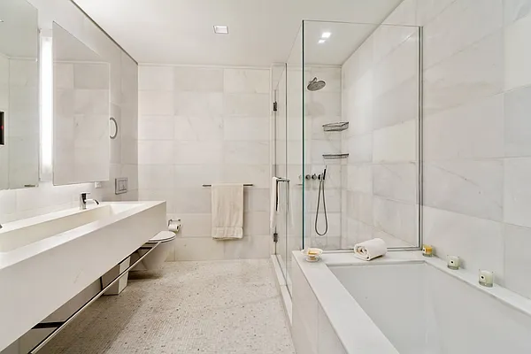 Sold by Nest Seekers International | media 25